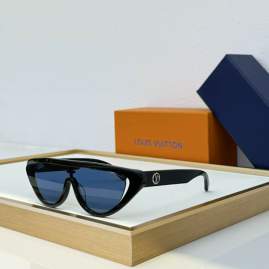 Picture of Louis Vuitton Sunglasses _SKUfw77293688fw